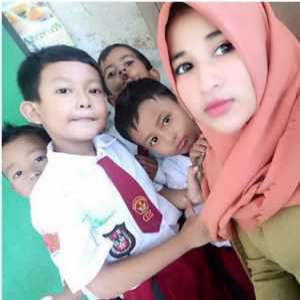 Yulia Oktarina, S.Pd